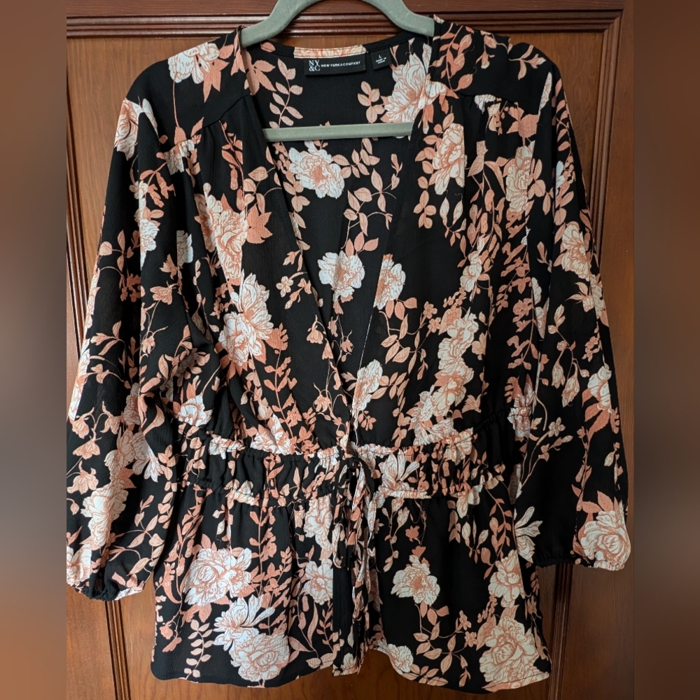 Floral Tie-Front Kimono Top New York and Co